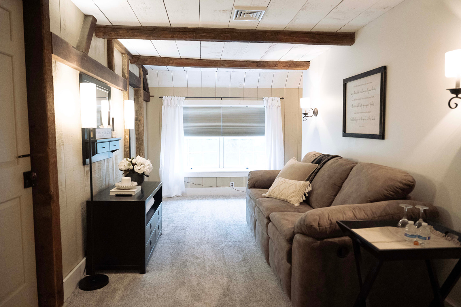 Shaker Suite room detail